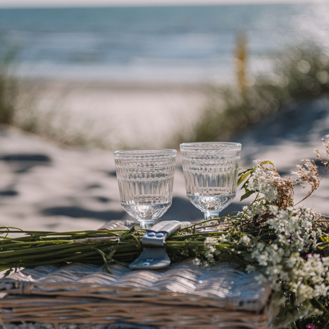 Entertaining à la Française: Simple Tips for a Chic Summer Table